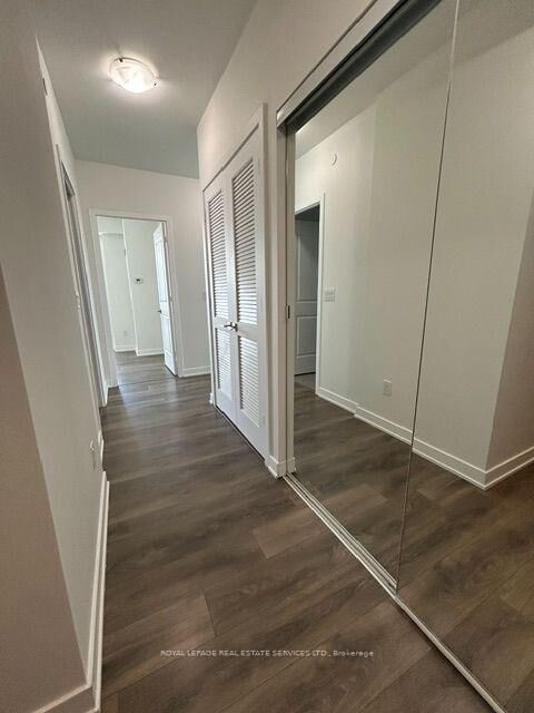 Property Photo: 4633 Glen Erin Drive 1004 ON L5M 0Y6