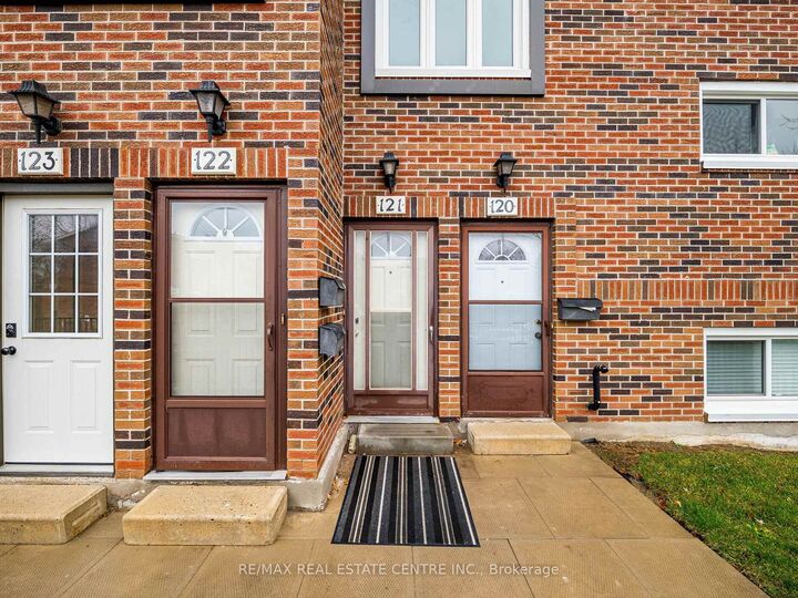 Property Photo:  49 Rhonda Road 121  ON N1H 7A4 