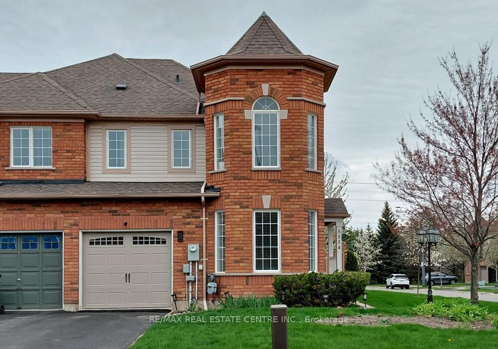 Property Photo:  5554 Linwell Place  ON L5M 6L7 
