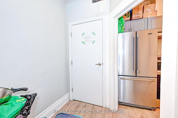 Property Photo:  13-15 Ainslie Street 3  ON N1R 3J3 