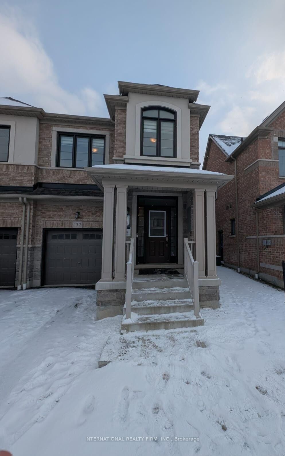 Property Photo:  132 Laing Drive  ON L1P 0N5 