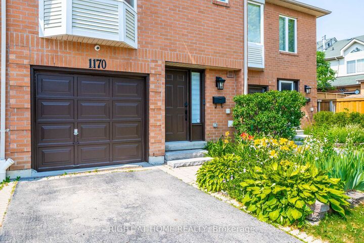 Property Photo:  1170 West Shore Drive 23  ON L5E 3H8 