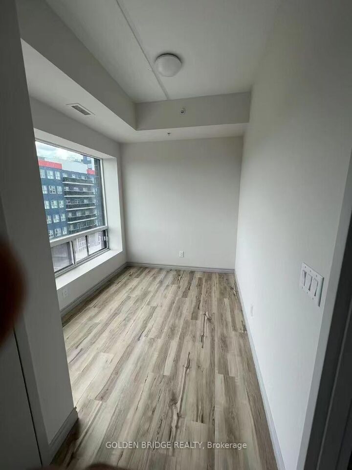 Property Photo:  269 Sunview Street 601  ON N2L 3V8 