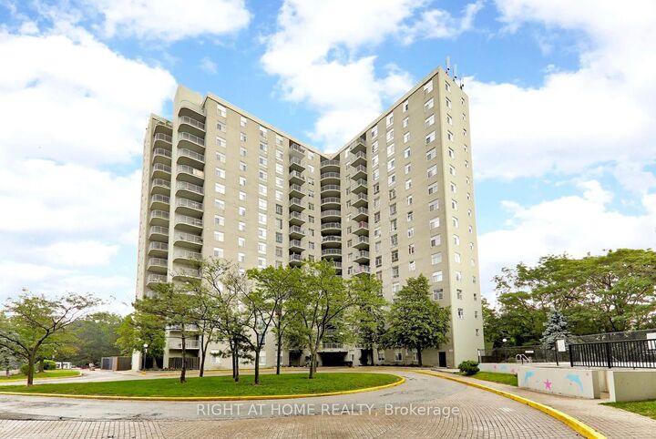 Property Photo:  3559 Eglinton Avenue W 1311  ON M6M 5C6 
