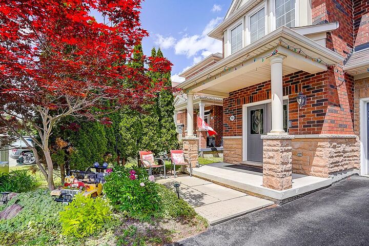 10 Collie Crescent — photo 1