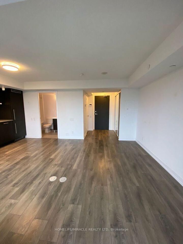 Property Photo: 365 Church Street 1407 ON M5B 0B5