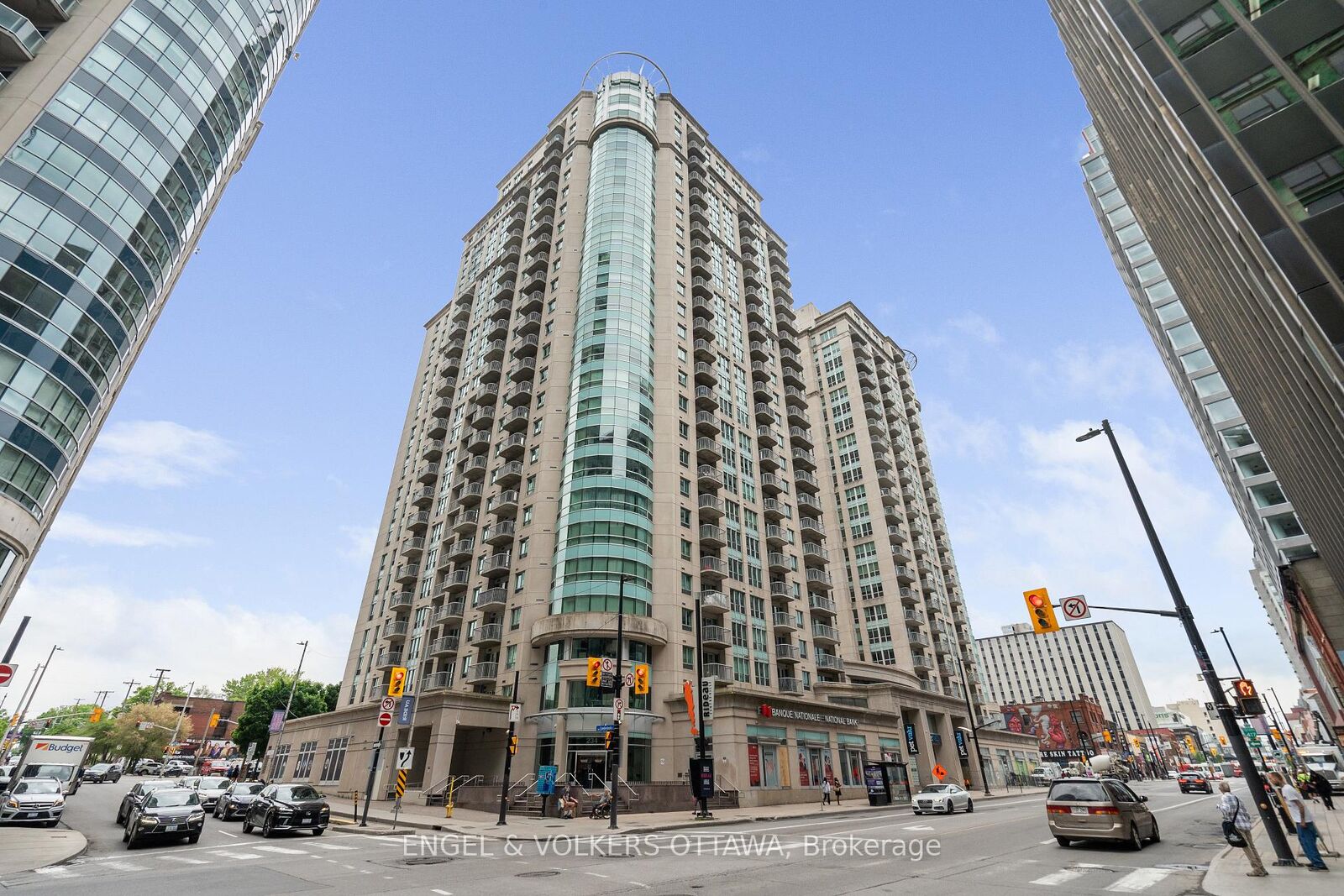 Property Photo:  234 Rideau Street 2603  ON K1N 5X8 