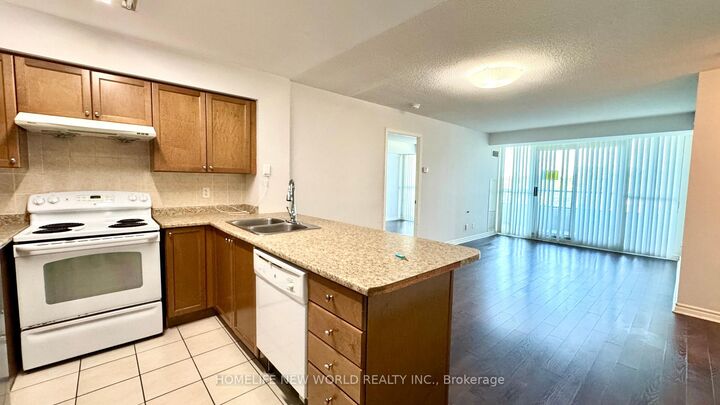Property Photo:  18 Spring Garden Avenue 507  ON M2N 3G2 