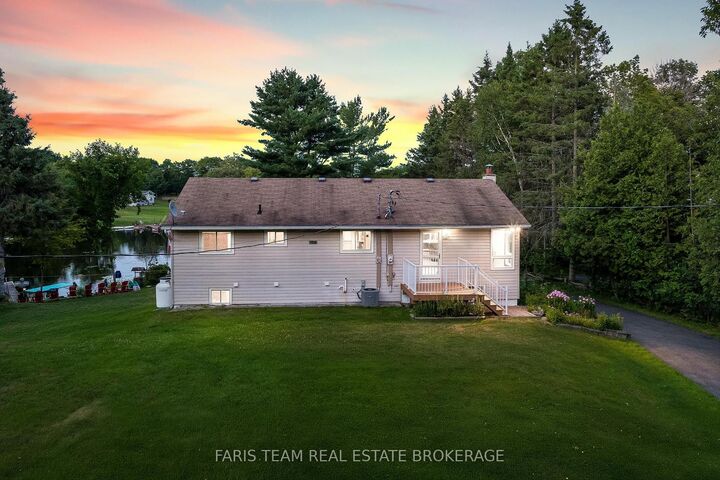 Property Photo: 48 Heath Valley Trail ON L0K 1S0