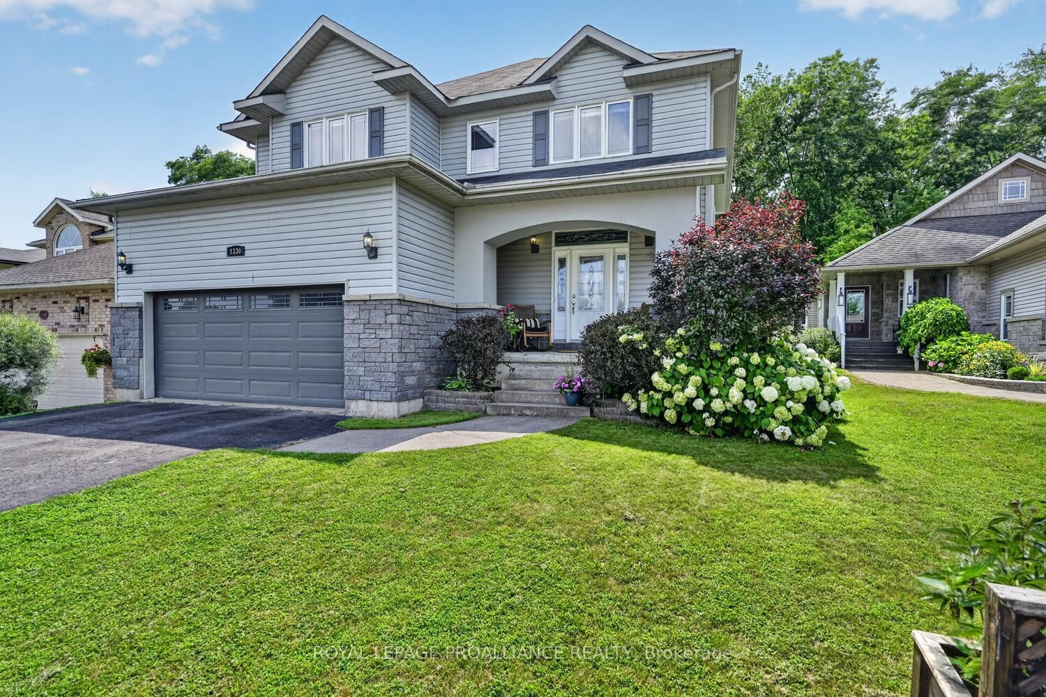 Property Photo:  1330 Cuthbertson Avenue  ON K6V 6Y1 