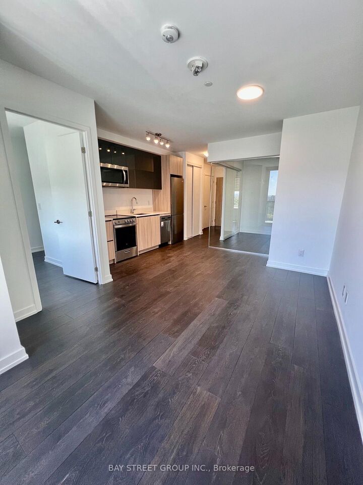 Property Photo:  3100 Keele Street 1123  ON M3M 0E1 