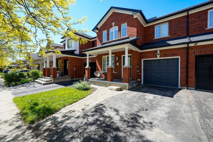 Property Photo:  514 Thelma Street  ON L7L 6W8 