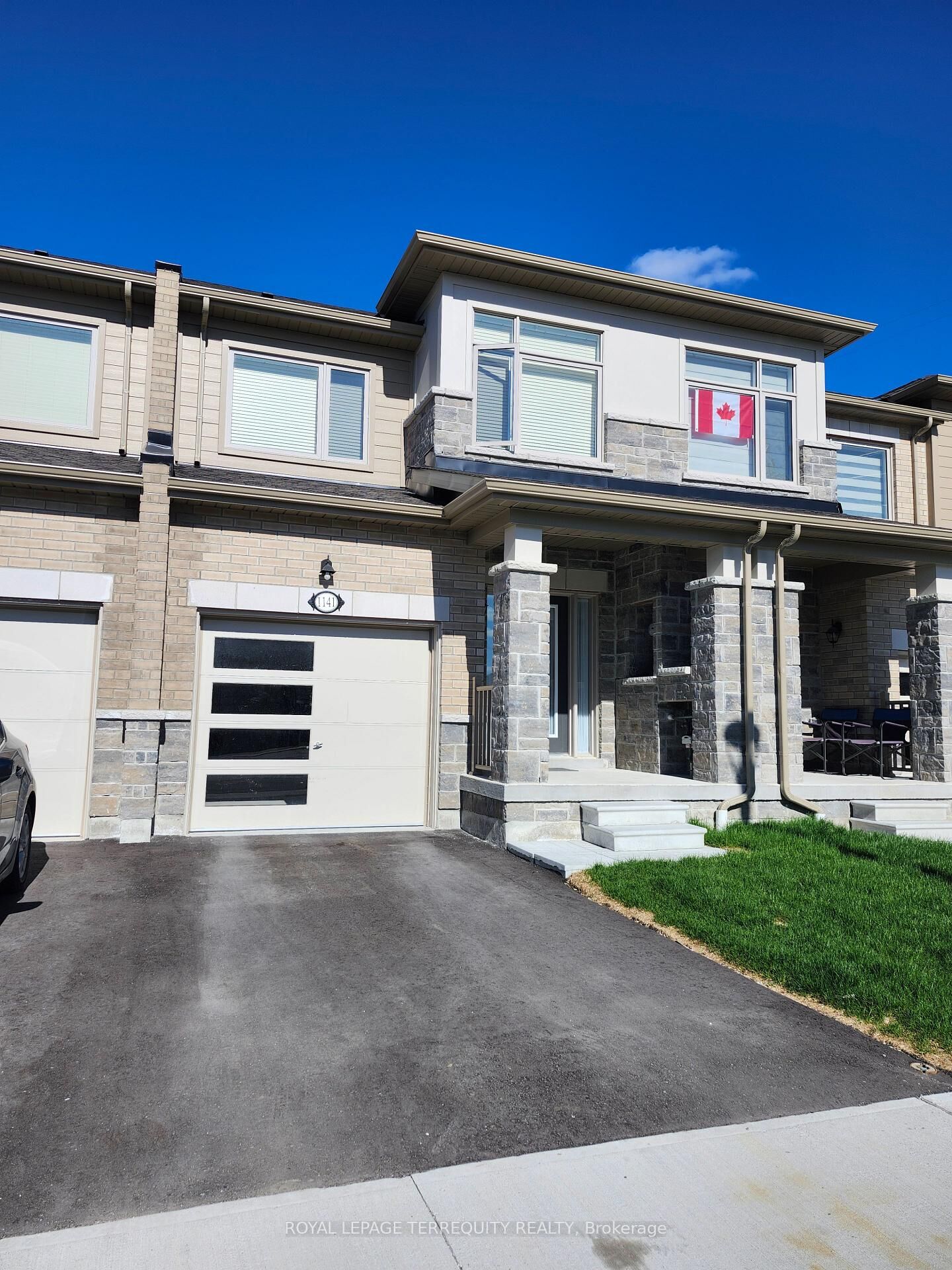 Property Photo:  1141 Cameo Street  ON L1X 0L7 