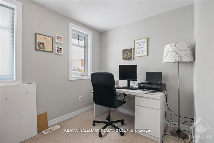 Property Photo:  100 Lerta Way  ON K4A 0W5 