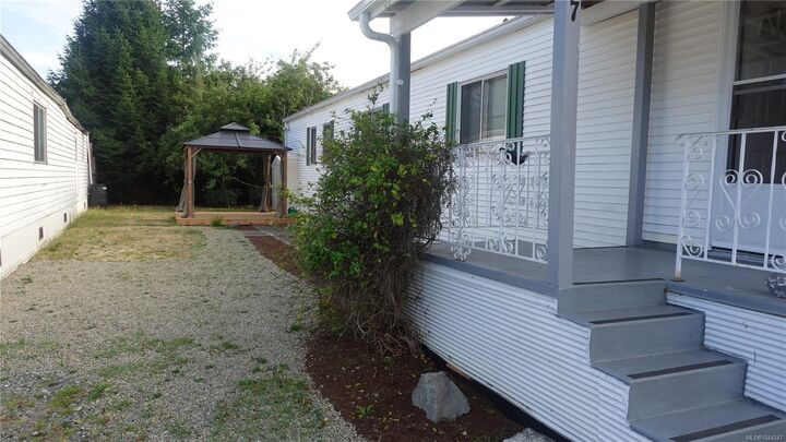 Property Photo: 6820 Parklands Pl #7 BC V0R 2H0