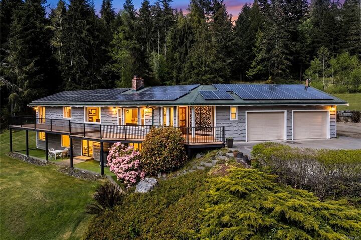 Property Photo: 2595 Amanda Pl BC V9Z 0K3
