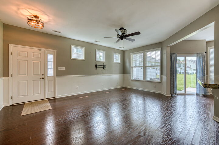 Property Photo:  3215 Kenton Court  VA 23168 