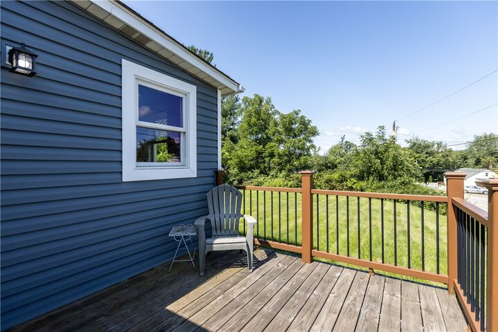 Property Photo:  28 McKinstry Hill Rd  PA 15613 