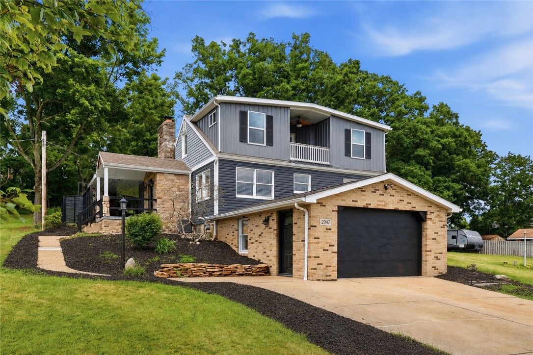 Property Photo: 2947 Chautauqua Dr PA 15044