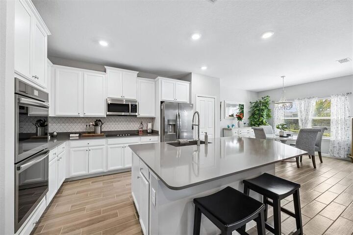 Property Photo:  85249 Sagamore Court  FL 32034 