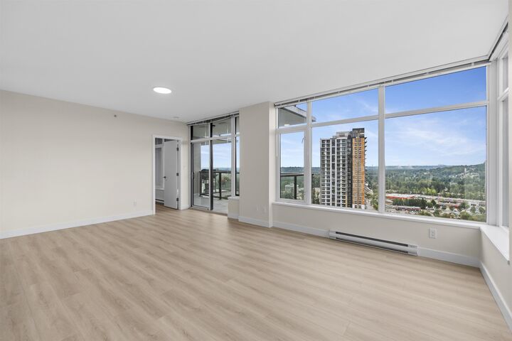 Property Photo: 3080 Lincoln Avenue 2906 BC V3B 0L9