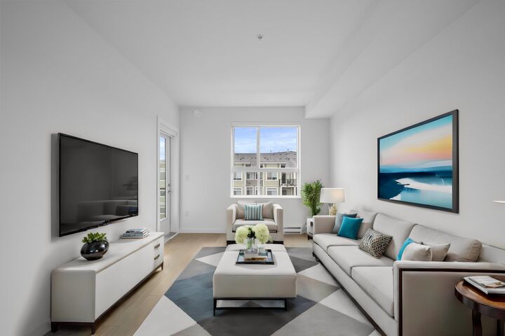 20695 Eastleigh Crescent 510 — photo 1