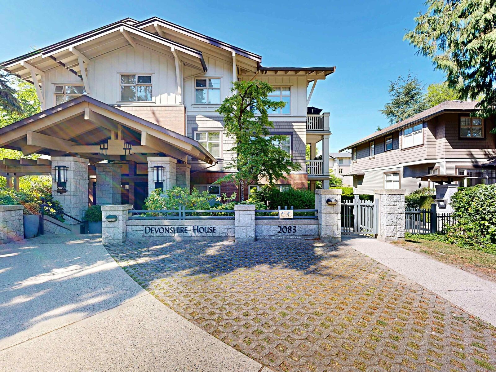 Property Photo: 2083 W 33rd Avenue 211 BC V6M 4M6