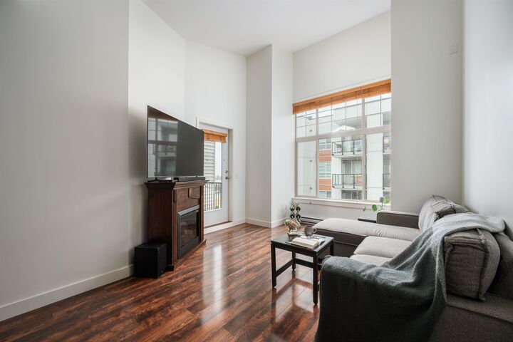 Property Photo:  11887 Burnett Street 414  BC V2W 6P6 