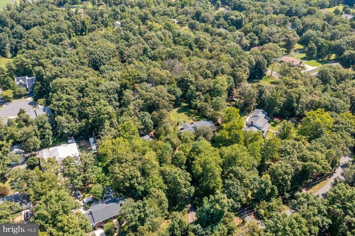Property Photo: 24 Cedar Drive VA 20164