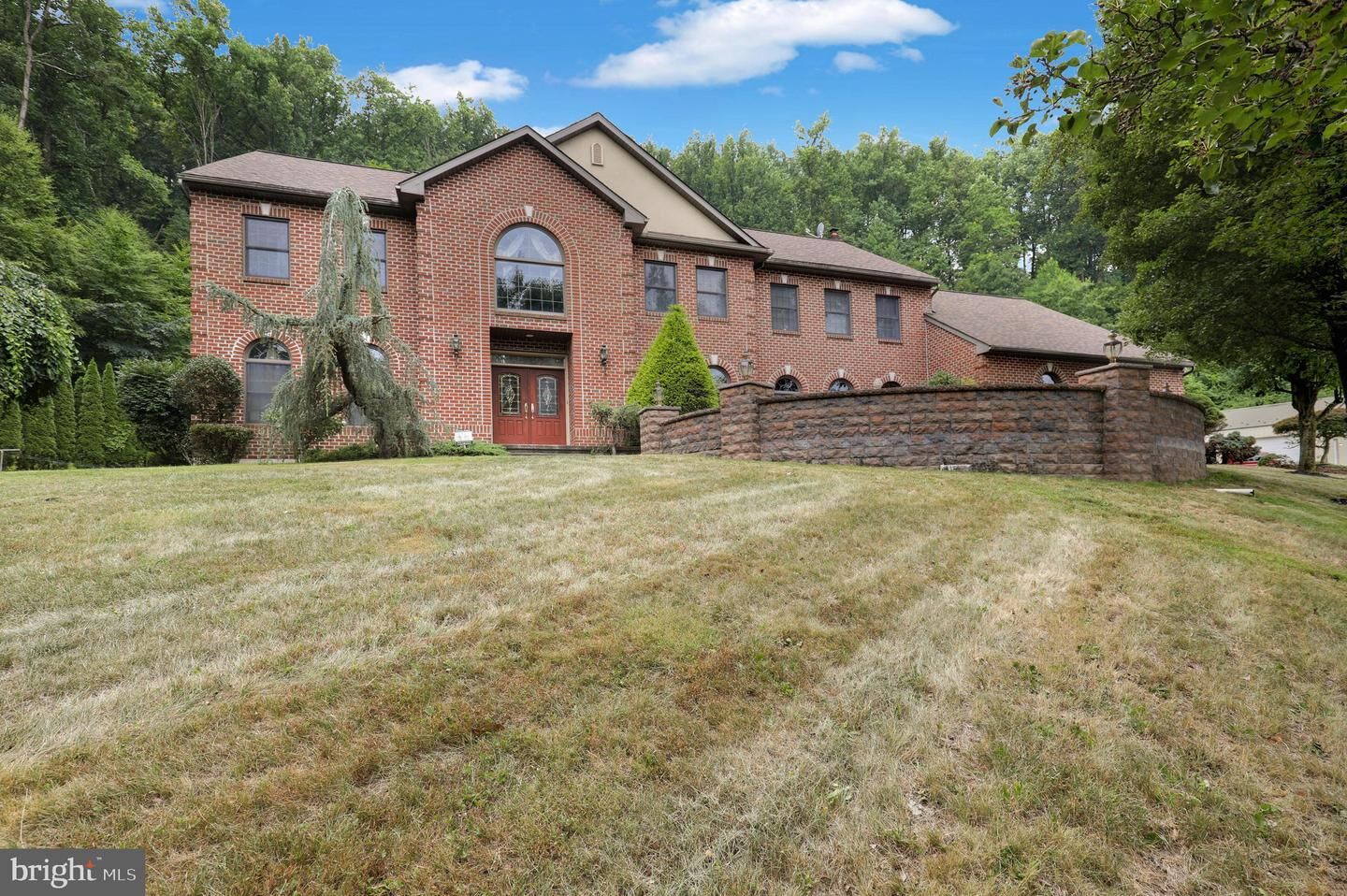 Property Photo:  456 Main Street  PA 19540 