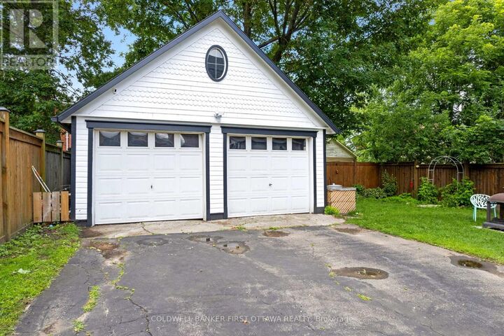 Property Photo:  20 McEwen Avenue  ON K7A 2K4 