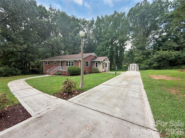 Property Photo:  501 Rhodes Avenue  NC 28086 