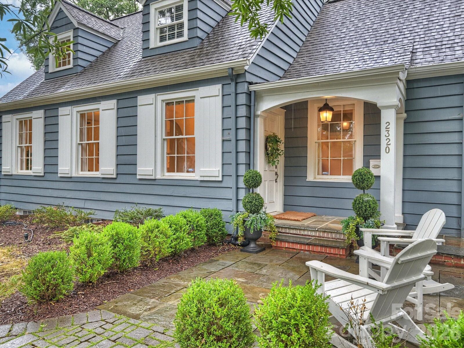 Property Photo:  2320 Belvedere Avenue  NC 28205 