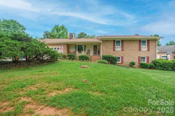 Property Photo:  201 Wellington Drive  NC 28092 