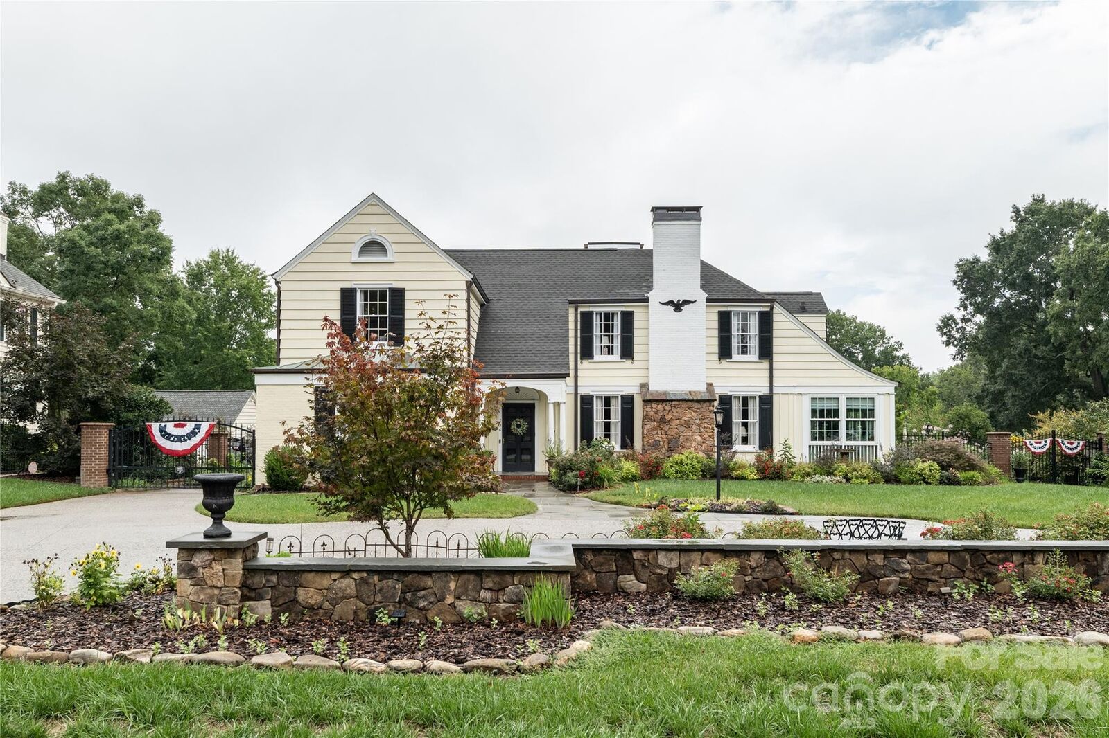 Property Photo: 236 Confederate Avenue NC 28144