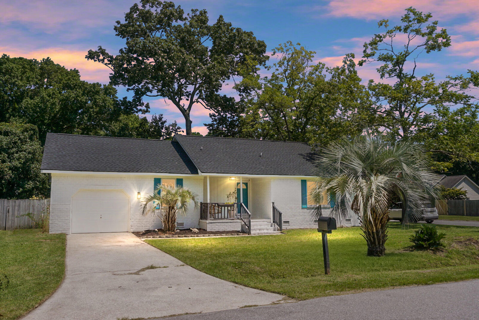 Property Photo:  1520 Wakendaw Road  SC 29464 