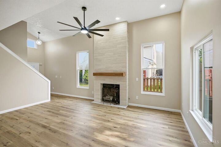 Property Photo: 944 Fox Croft Place OH 45067