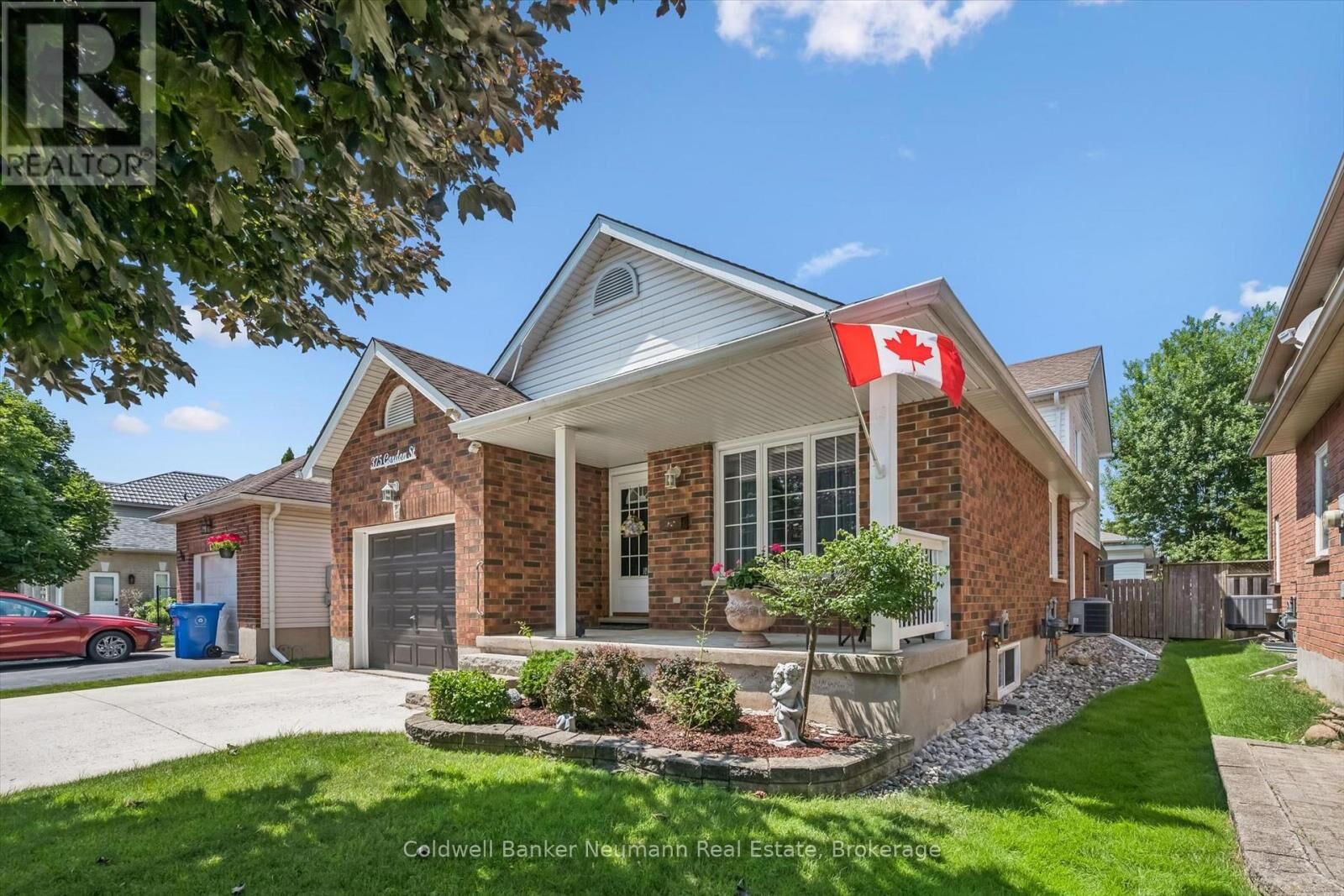 Property Photo:  375 Gordon Street  ON N1M 2W3 