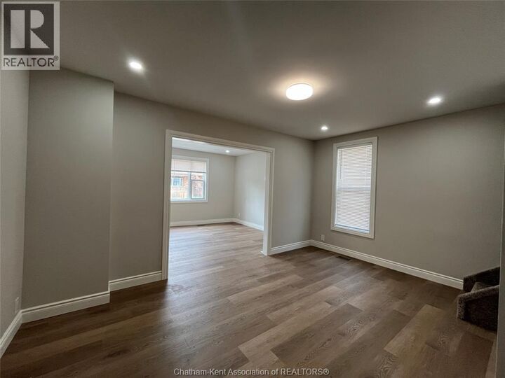 Property Photo:  205 St.clair Street  ON N7L 3J4 
