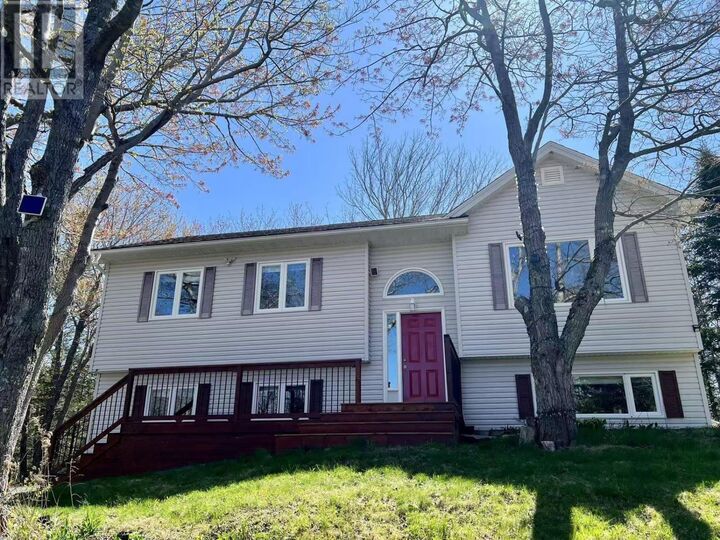 19 Kilbride Drive — photo 1