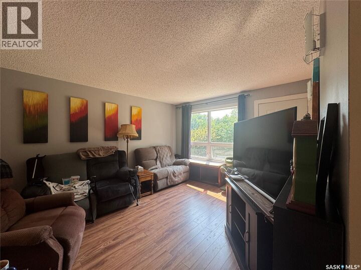 Property Photo: 106 King Street SK S0G 5H0