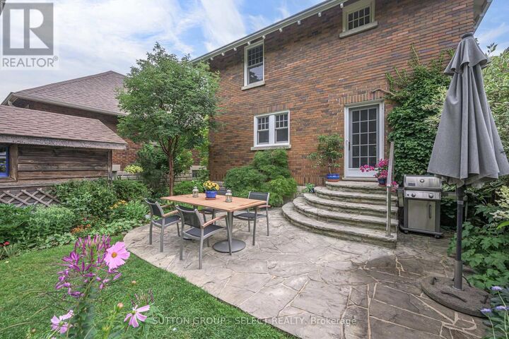 Property Photo: 17 Willingdon Avenue ON N6A 3Y5