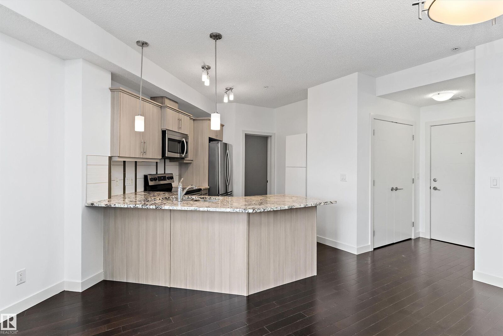 Property Photo:  10523 123 Street NW 109  AB T5N 1N9 