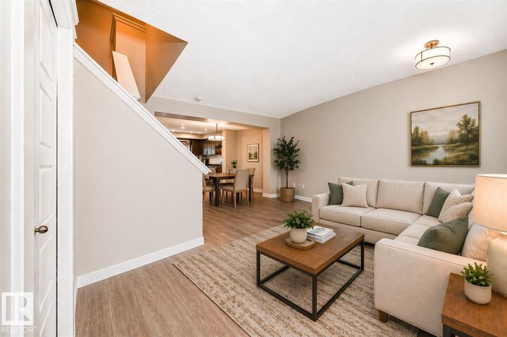 5709 66 Street — photo 1