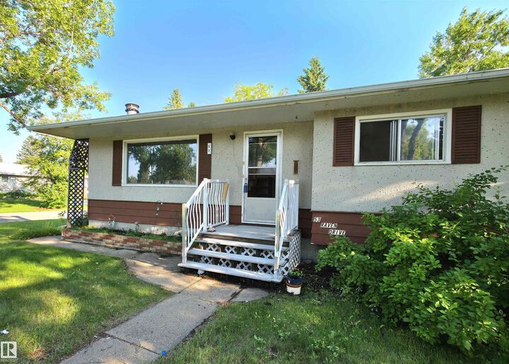 Property Photo:  53 Raven Drive  AB T8A 0C6 