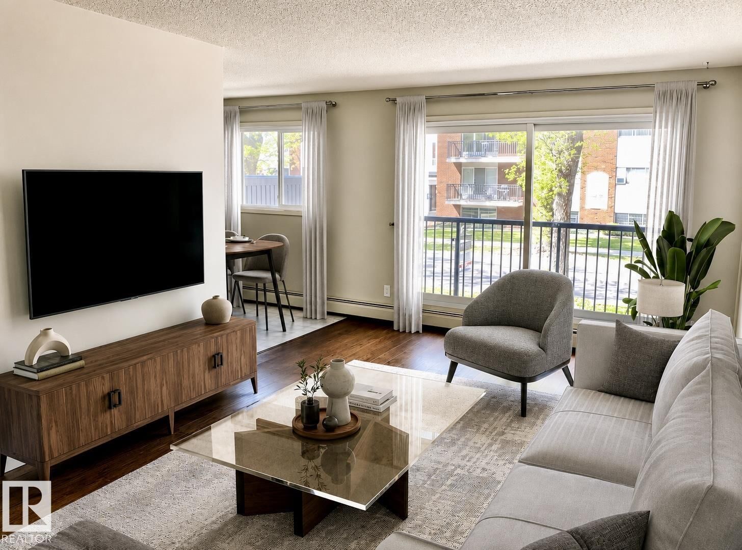 Property Photo:  10149 83 Avenue NW 201  AB T6E 2C5 
