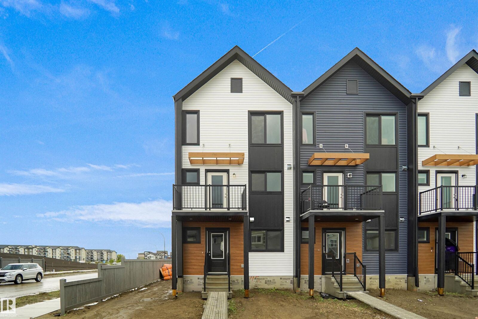 Property Photo:  70 Elliott Wynd  AB T8L 1R8 