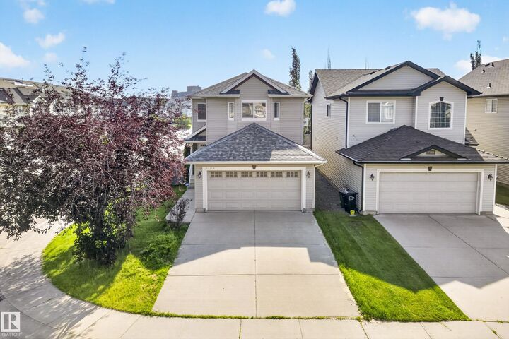 1103 117 Street SW — photo 1
