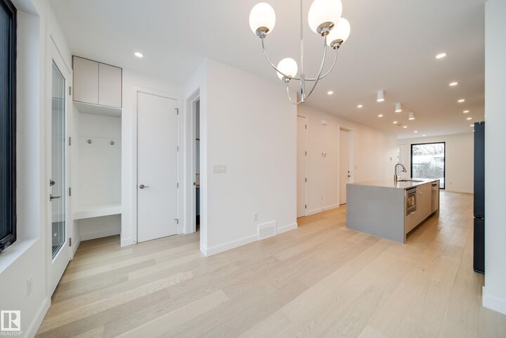 Property Photo: 7538 80 Avenue NW AB T6C 0S4