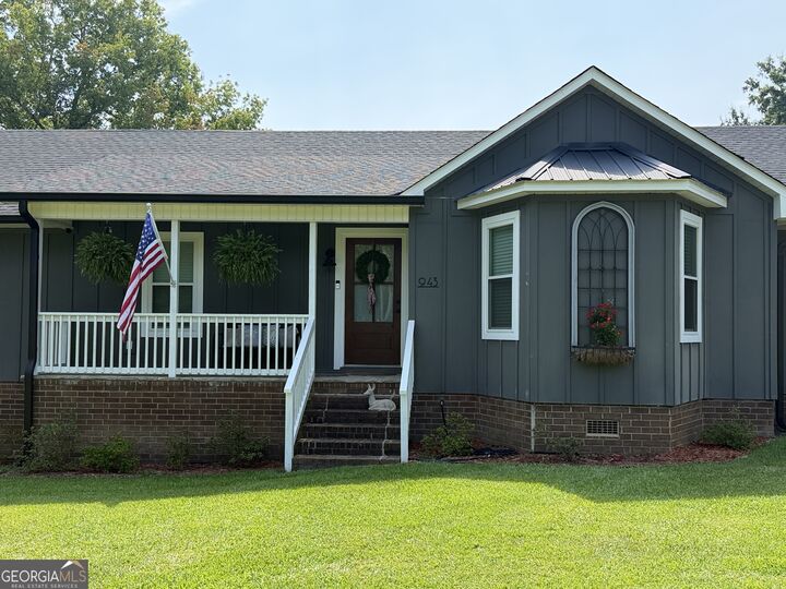 Property Photo:  943 Brown Circle  GA 30814 